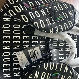 Sassy Jones Queen weekender duffle bag.new never used.